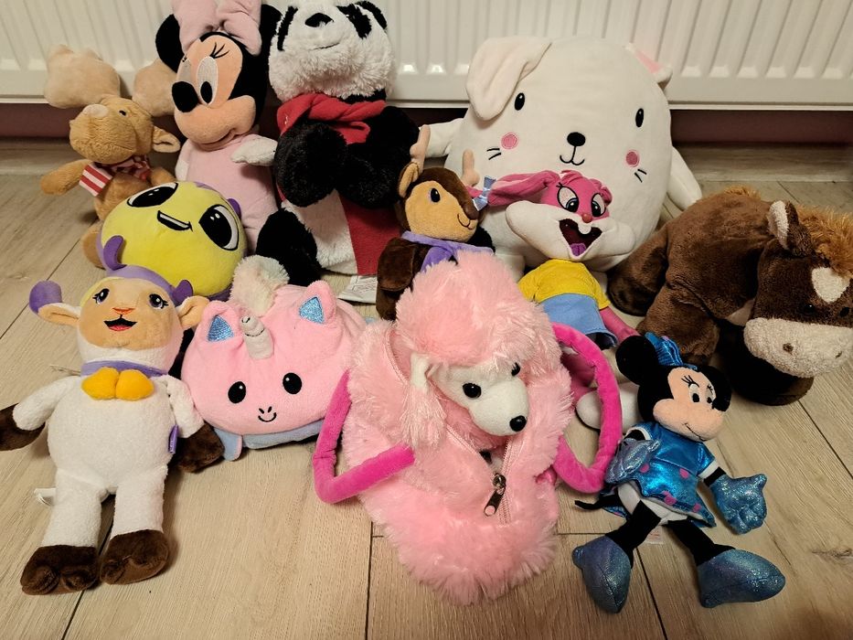 Vând lot de jucării de pluș