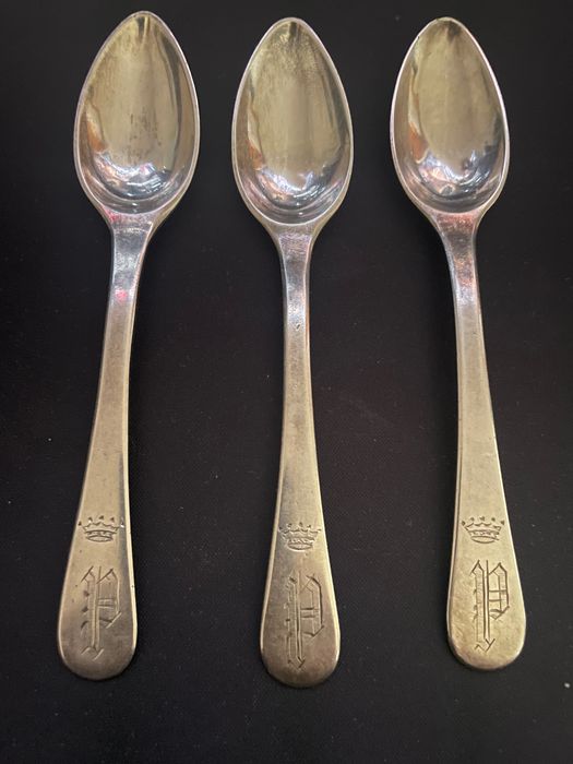 Lot obiecte din argint și antichități