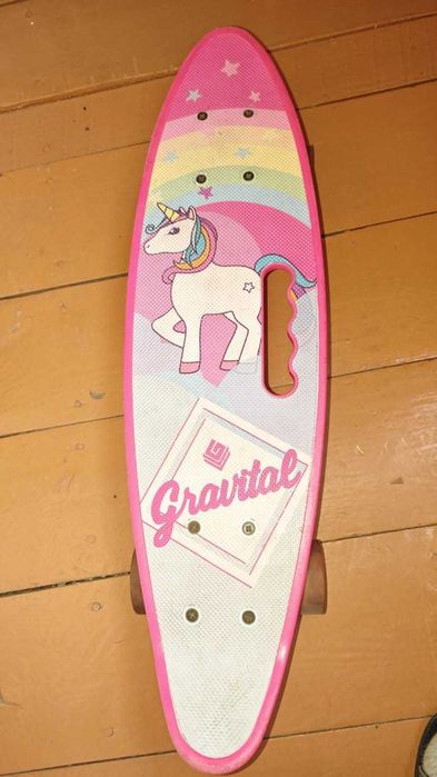 продам скейтборд в отличном состоянии