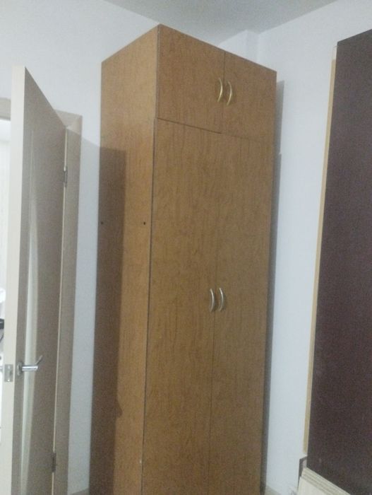 Срочно продам шкаф