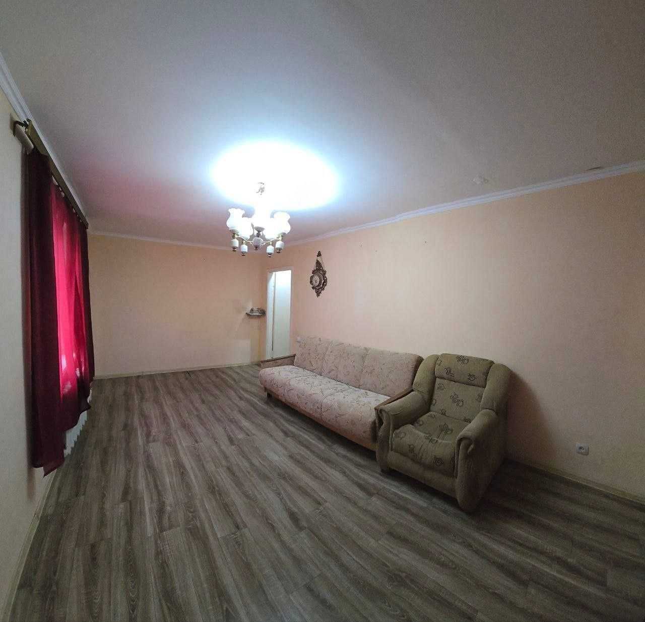 Козырабод Кирпич 1в2*2*4  балкон 2/3 Ориентир Жиз Биз Кафе