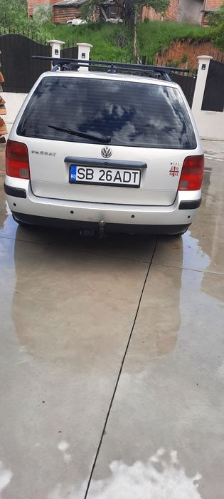 Vând pasat 1 9 tdi an 2000 în stare foarte bună de funcționare acte zi