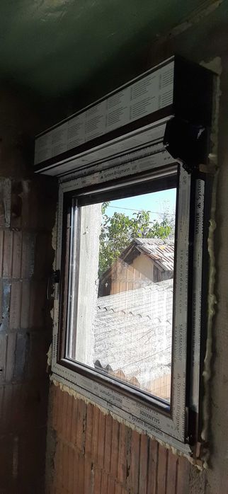 RULOURI Aluminiu si Usi de garaj rezidentiale SECTIONALE