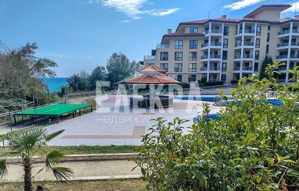 Продава се Тристаен апартамент в Бяла - 102 кв.м за 843 €/кв.м - Снимка #16