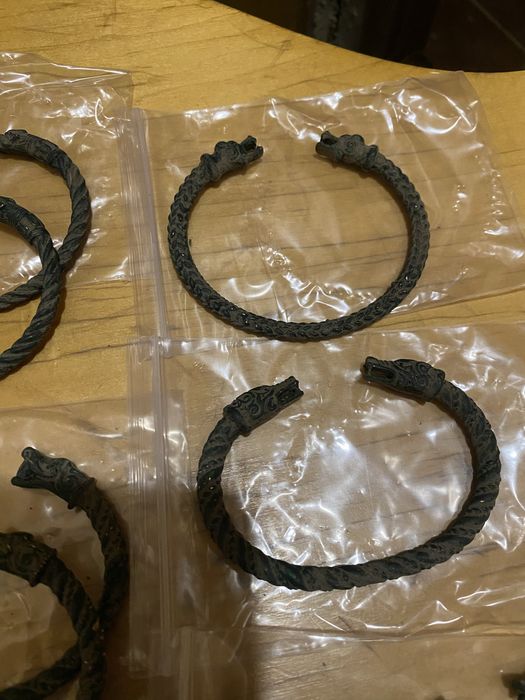 Репродукция на келтски гривни