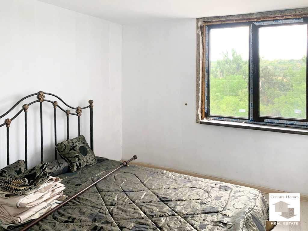 170294 Реновирана двуетажна къща в центъра на с. Ганчовец