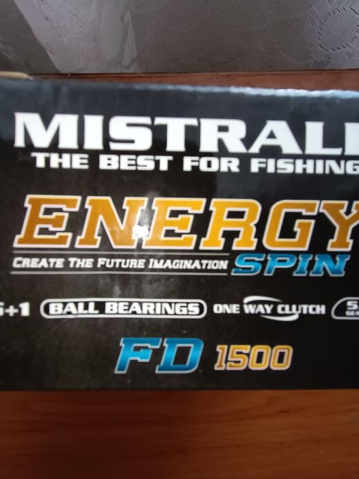 Въдица нова и макара като нова