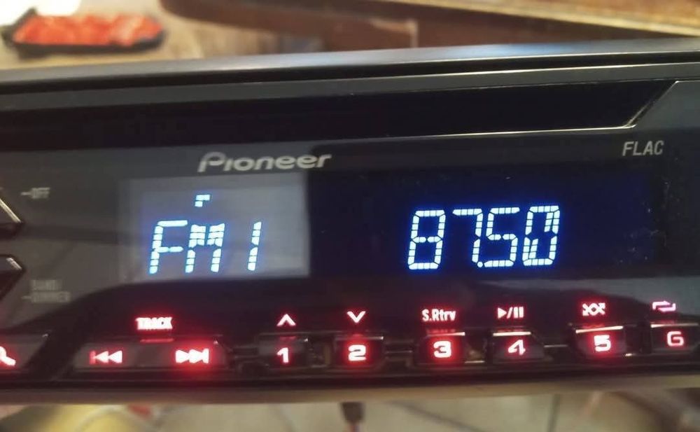CD player Pioneer DEH 4700 BT