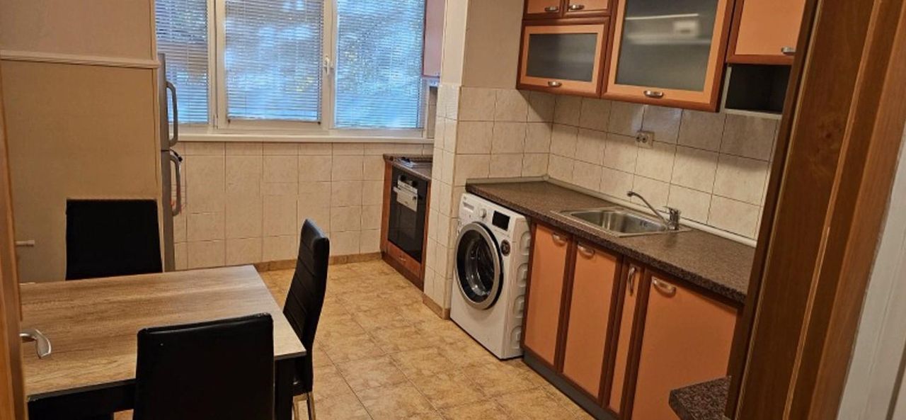 Дава се под наем Двустаен апартамент в София, Стрелбище - 67 кв.м за 525 € - Снимка #1