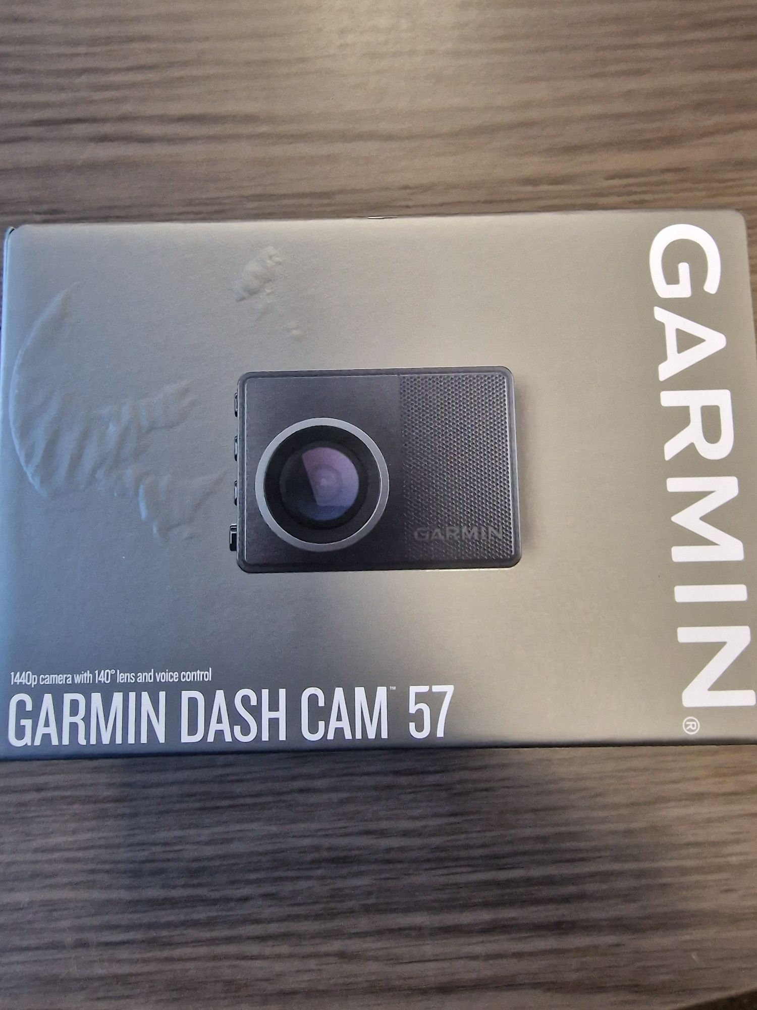 camera auto Garmin Dash Cam 57