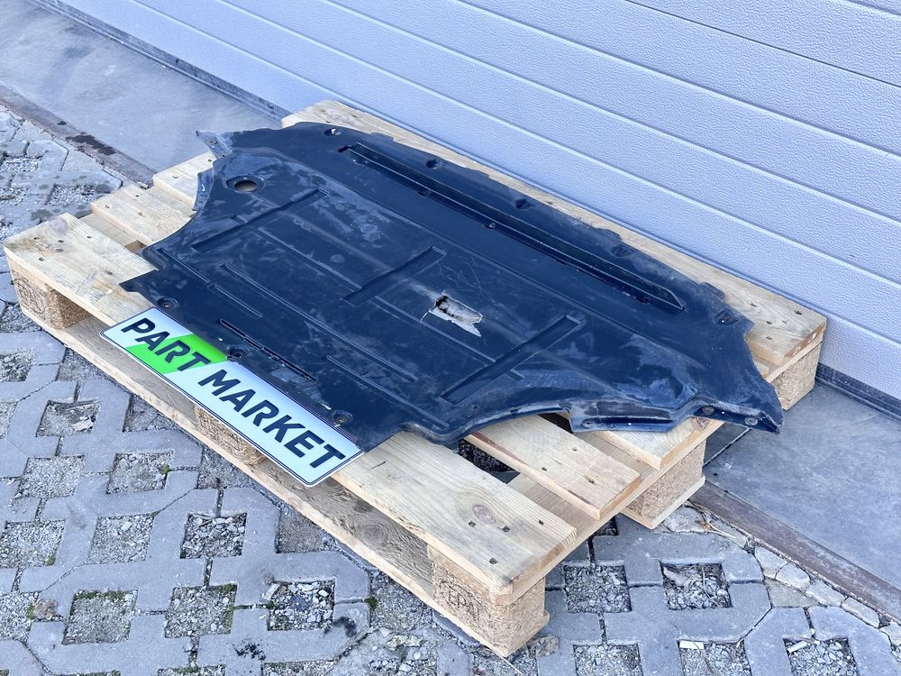 Кора под двигател AUDI Q5 SQ5 8R1863821B