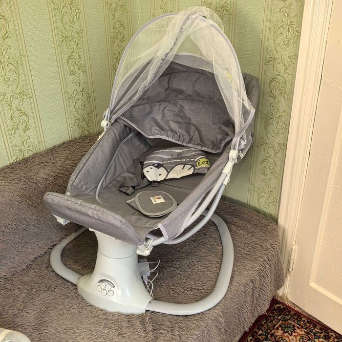 Элекро качалка почти новая