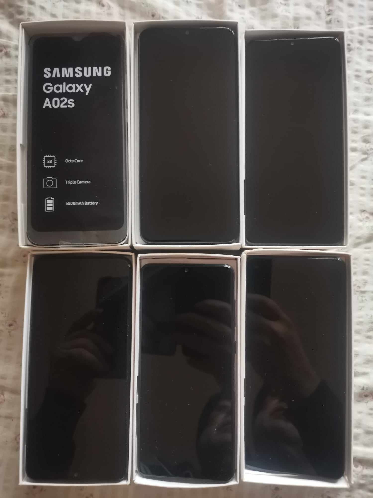 Vând telefoane Samsung