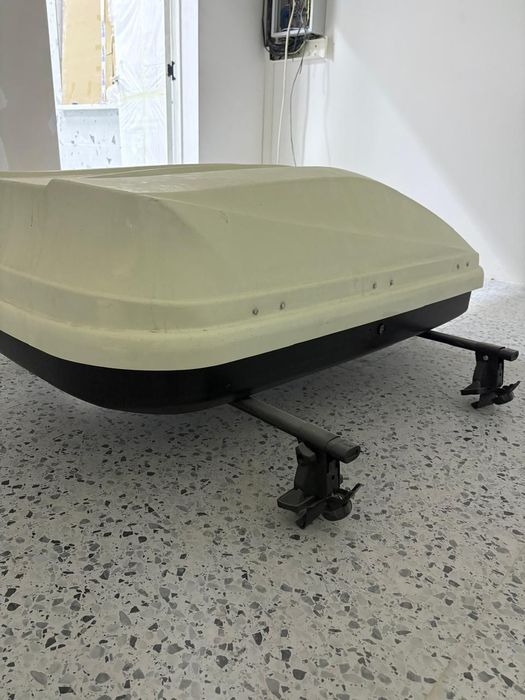 Авто бокс ақ түсті