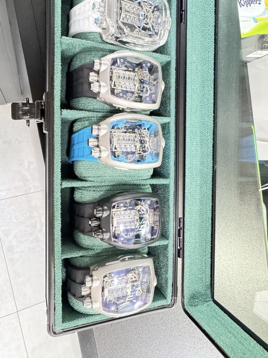 Buggatiy cherona. Qol. Soat