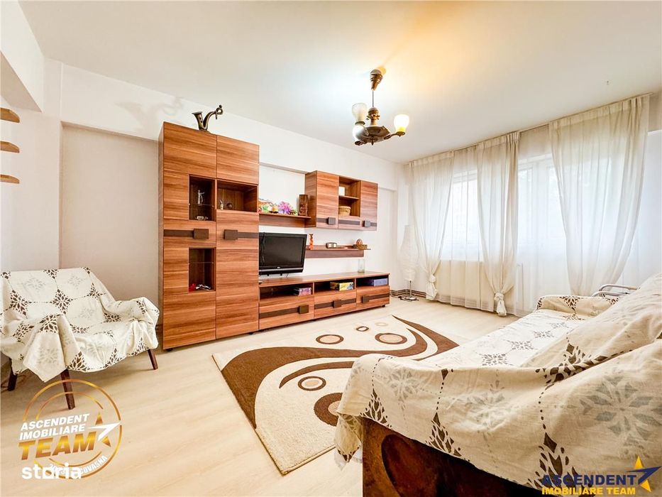 FILM!Decomandat,2bai,2balcoane,etaj1, parcare in curte,mobilat,Ultrace