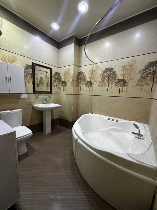 Буйук Ипак Йули метро ул.Хырмантепа (Никитина) чайхана Салом евро дом