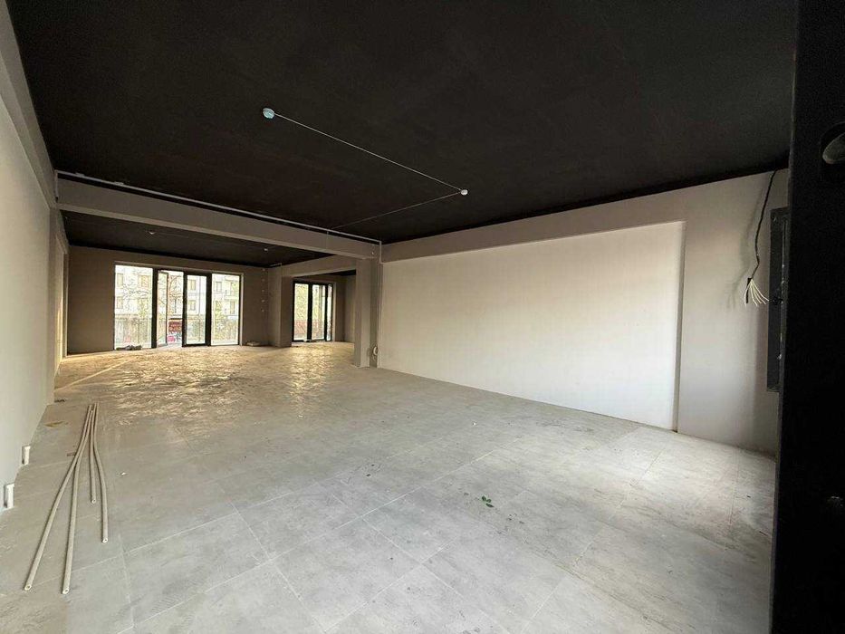 Продаётся Нежилое Новостройка! М.Улугбек, Паркентская 135м2, 2 Этаж