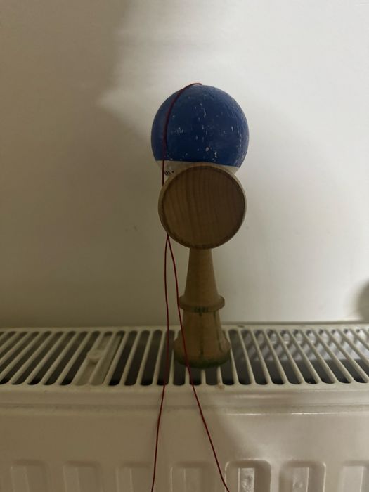 kendama krom pop blue sticky