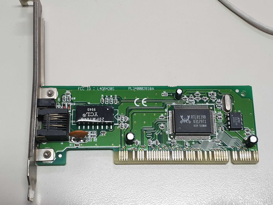Placa / placi de retea 10 /100 pe interfata PCI