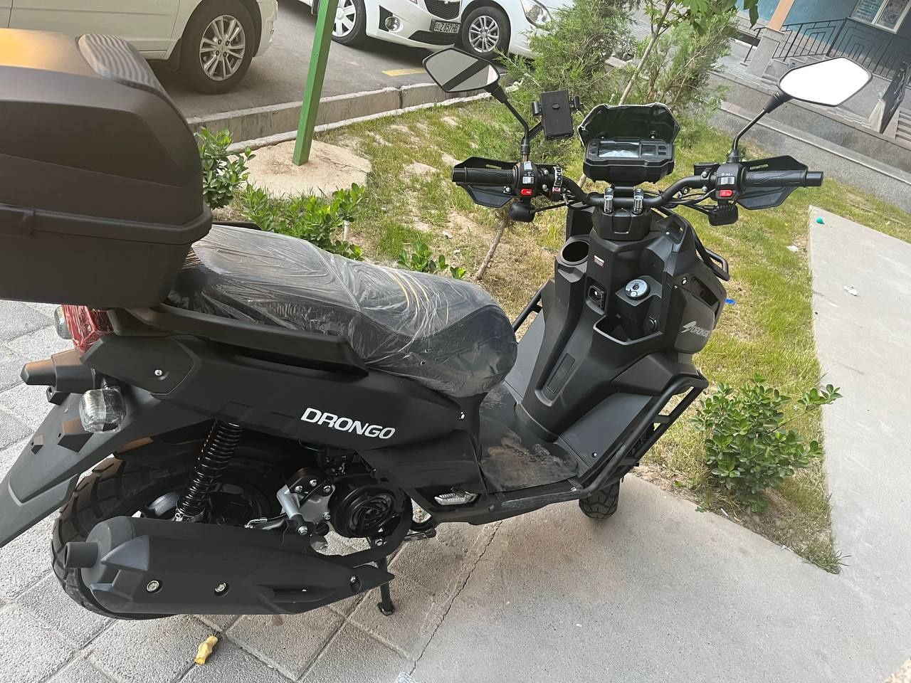 Skutr drongo tank pro