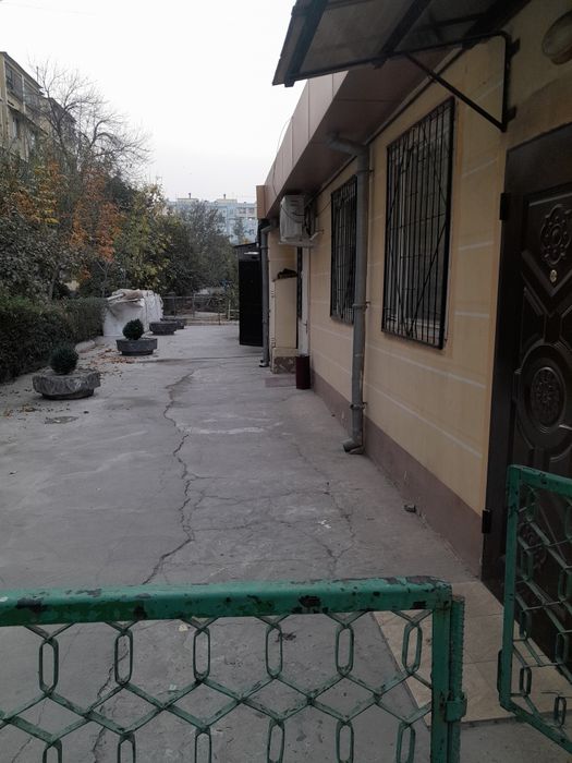 Аренда  нежилое помещение  2 комнаты  Сергели-8 а