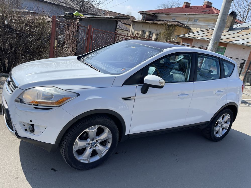 URGENT ! Vand Ford Kuga, 2009, 2.0 TDCI, 5000€ negociabil