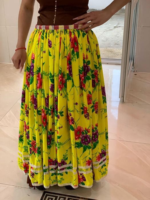 vând fuste plisate țiganesti