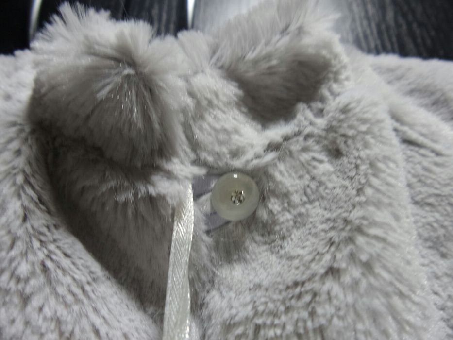 Vesta NOUA capa blana Ceremony moale si pufoasa 6 luni