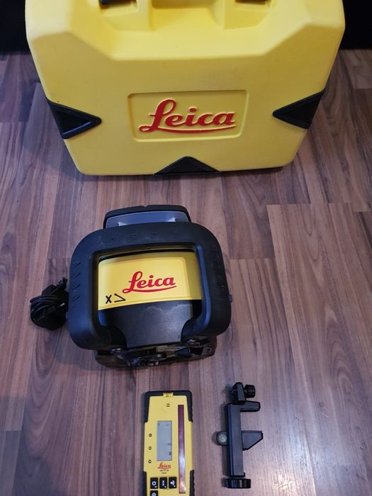 Leica RUGBY CLH,laser rotativ cu dublă pantă și afișaj electronic.