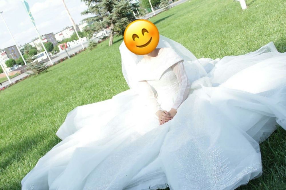 Продам шикарное свадебное платье