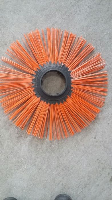 Щетки полипропиленовые и металлические. Качественные.