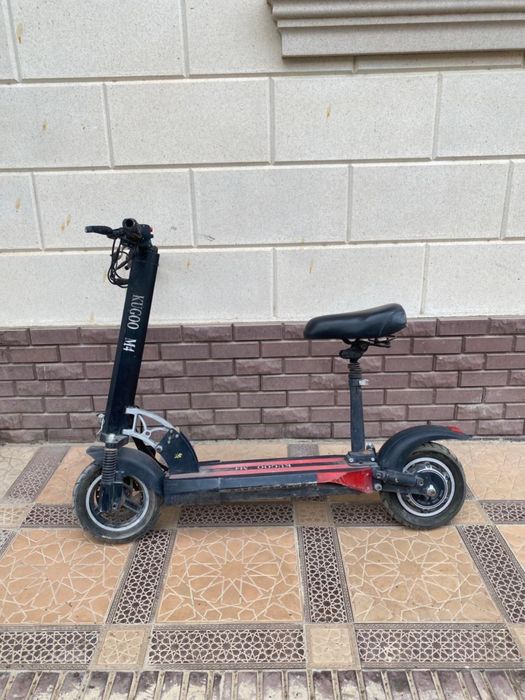 Электросамокат KUGOO M4