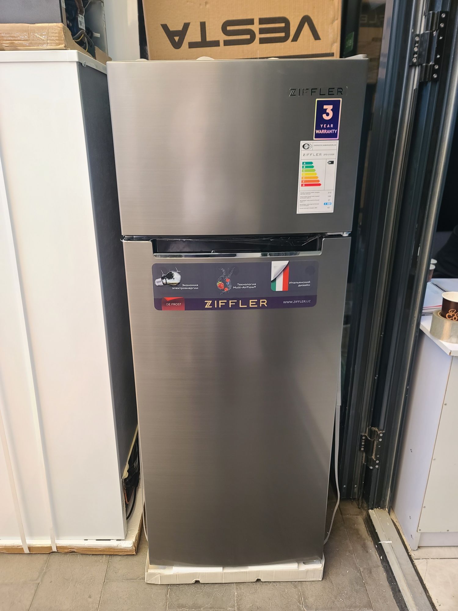 Холодильник Beston 270 inox  210L