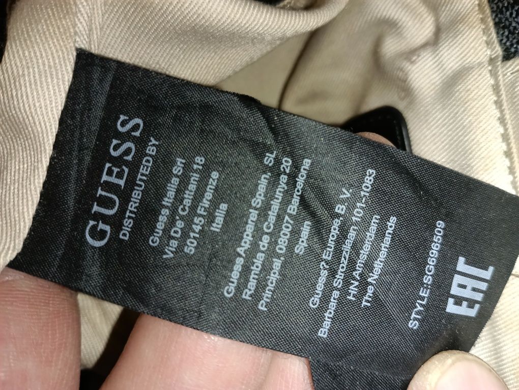 Guess кожена чанта - 30 лв