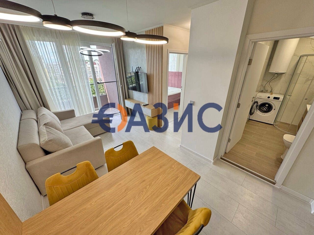 Продава се Двустаен апартамент в к.к. Слънчев бряг - 52 кв.м за 1991 €/кв.м - Снимка #1