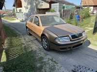 Dezmembrez skoda octavia 1 faruri usi capota cutie haion punte 1.4