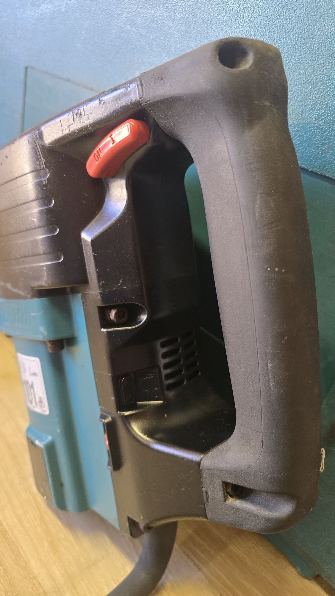 Picamar makita HM1202C