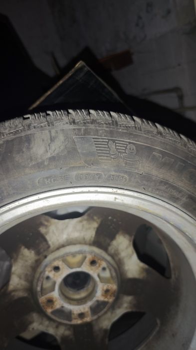 Зимни гуми 215/55/17