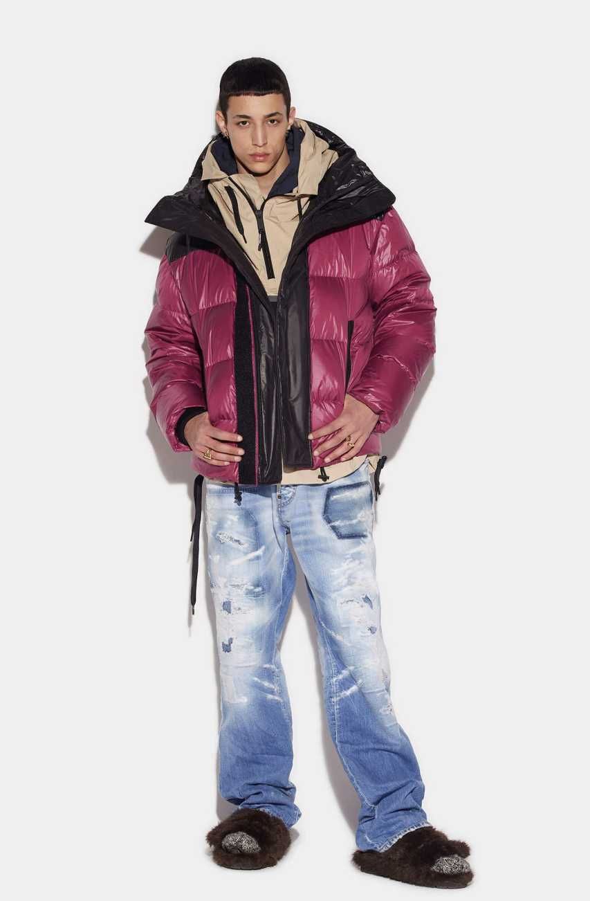 Geaca Dsquared2, marime 48, regular fit, geaca noua cu etichete.