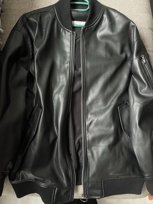 Чисто ново кожено мъжко яке; размер М-Л от Bershka