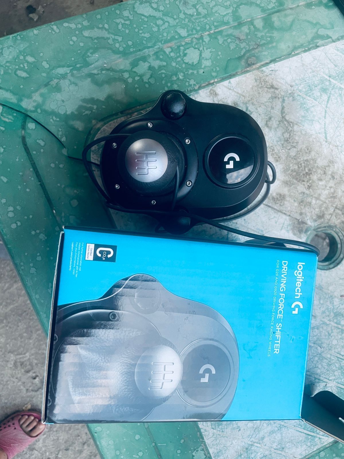 Продам Logitech игровой руль вместе переключателем