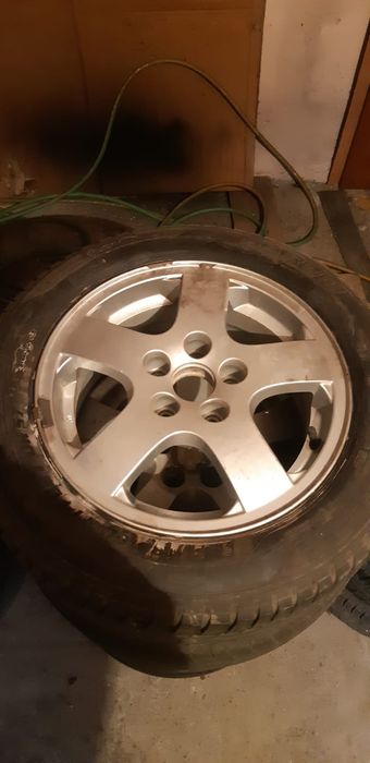 Anvelope iarna demontate de pe Skoda Fabia