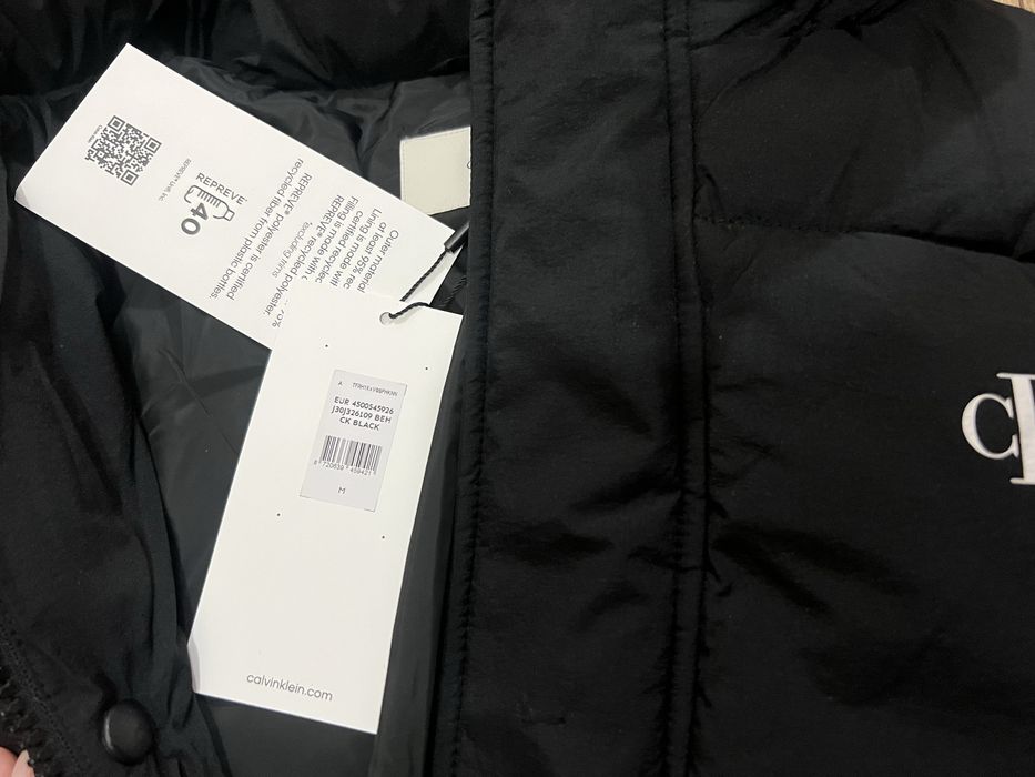 Яке CALVIN KLEIN ново рр М