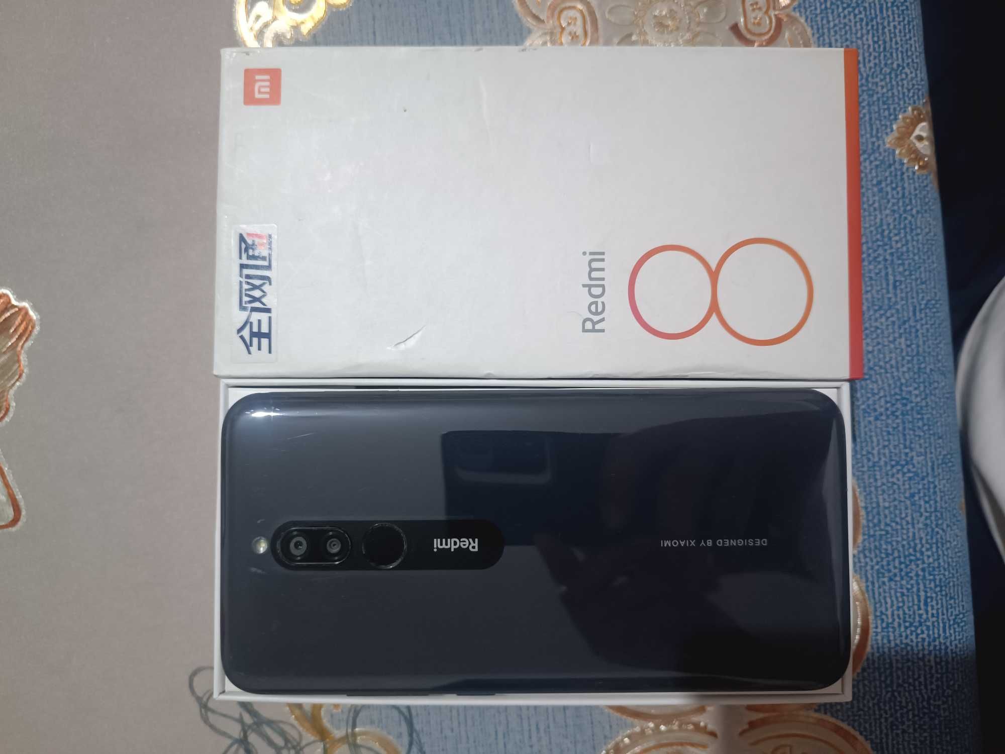 Redmi 8  4GB 64GB