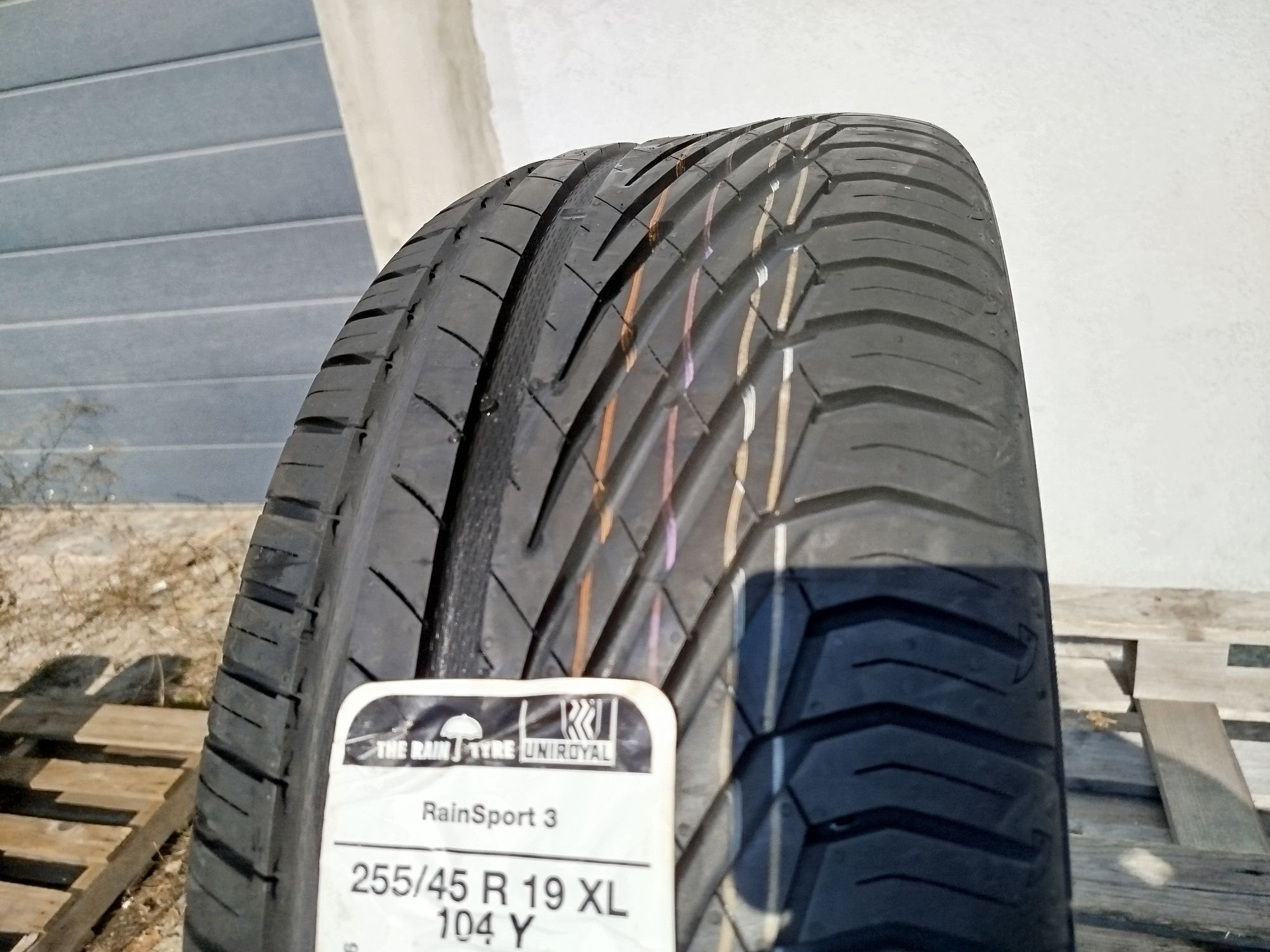 255/45/19 Унироял ДОТ 2019 г - САМО 1 брой - Чисто Нова
