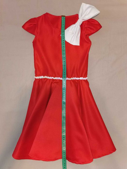 Rochie fetite aproximativ 8 ani facuta pe comanda tafta satinata