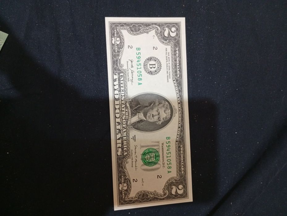 2 доллара США на удачу