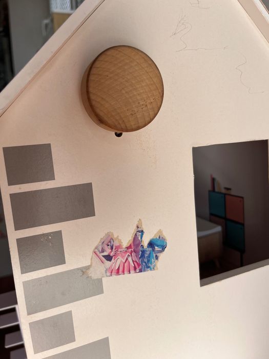 Дървена къща за кукли