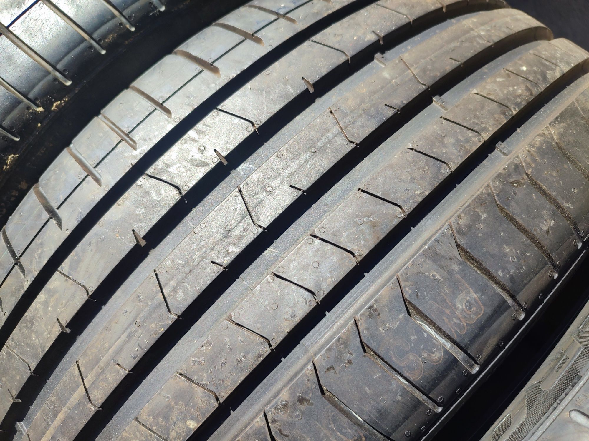 255/40/21" 4бр Pirelli p zero ,dot1020